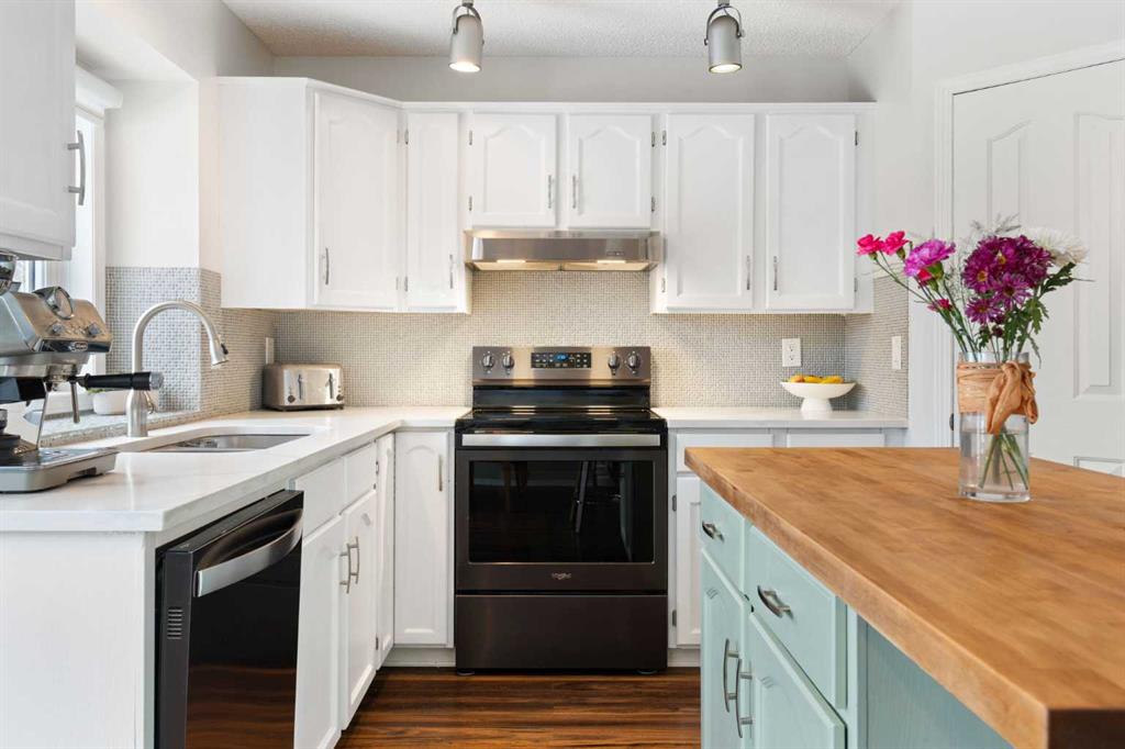 18 West Terrace Drive , A2294386, Alberta,