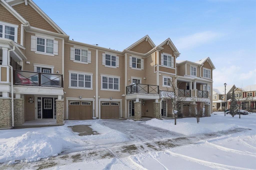 11 Windford Crescent SW, A2294396, Alberta,