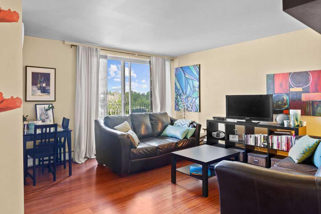 Fifth View of 404, 1811 18A Street SW, Bankview, Calgary, Alberta, T2T 4W1