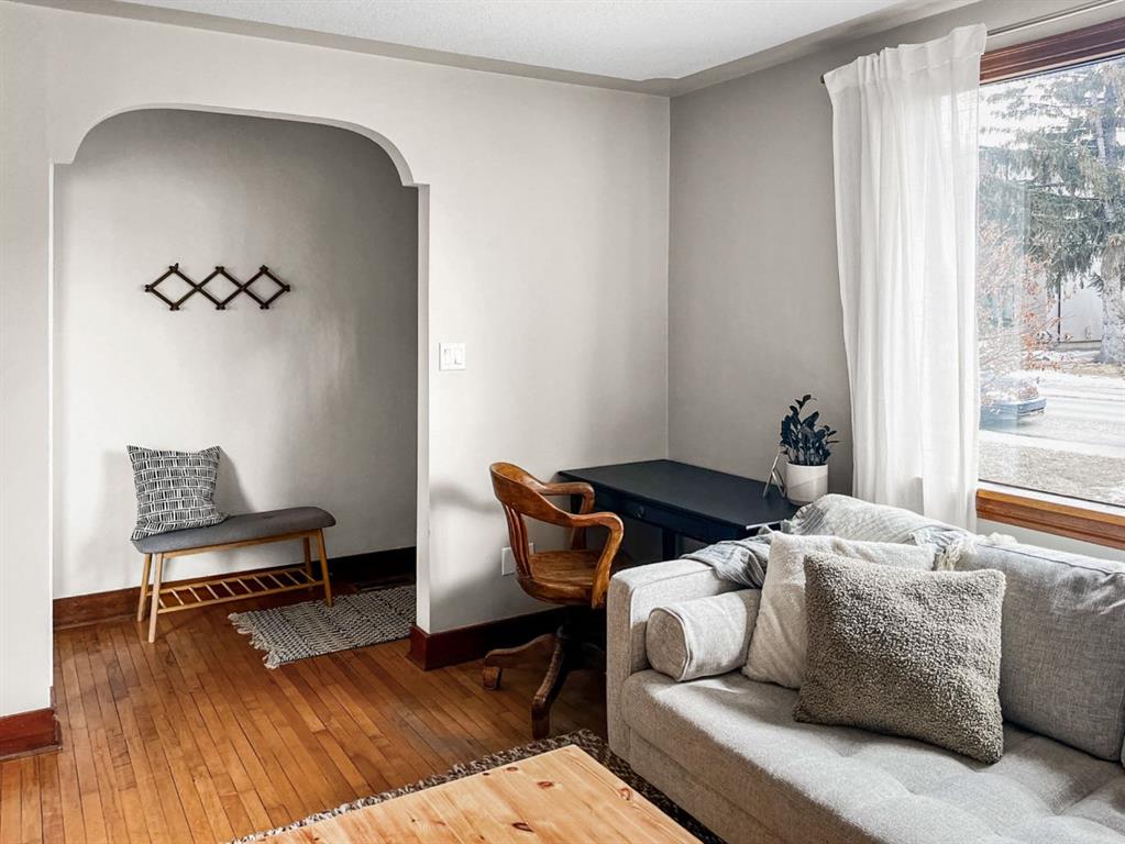 Fourth View of 232 21 Avenue NE, Tuxedo Park, Calgary, Alberta, T2E1S4