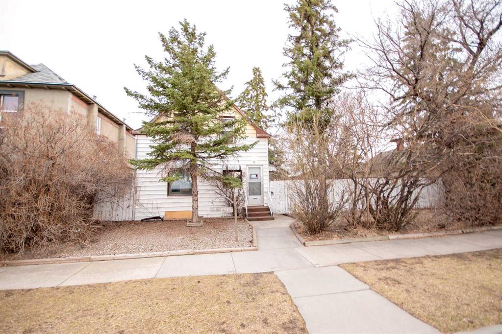Second View of 133 14 Street N, Westminster, Lethbridge, Alberta, T1H 2V6