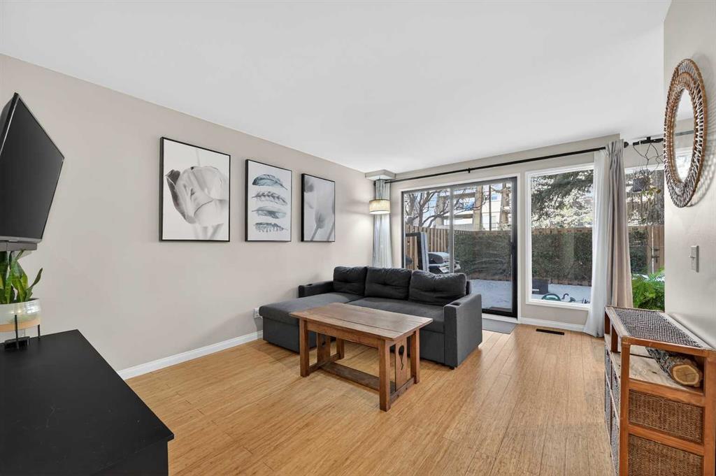 Main View of 5, 111 Grier Terrace NE, Greenview, Calgary, Alberta, T2K 5Y6