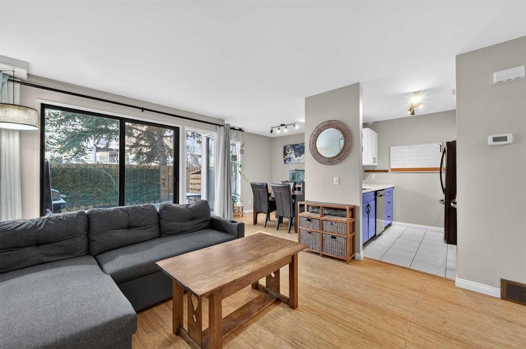 Fifth View of 5, 111 Grier Terrace NE, Greenview, Calgary, Alberta, T2K 5Y6