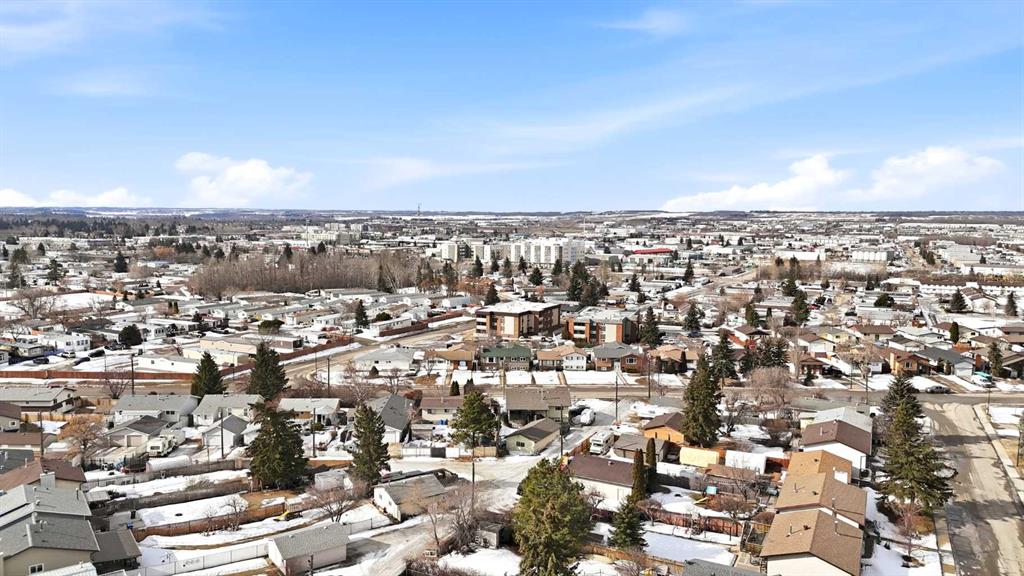 Third View of 7032 59 Avenue , Glendale, Red Deer, Alberta, T4P 1B7