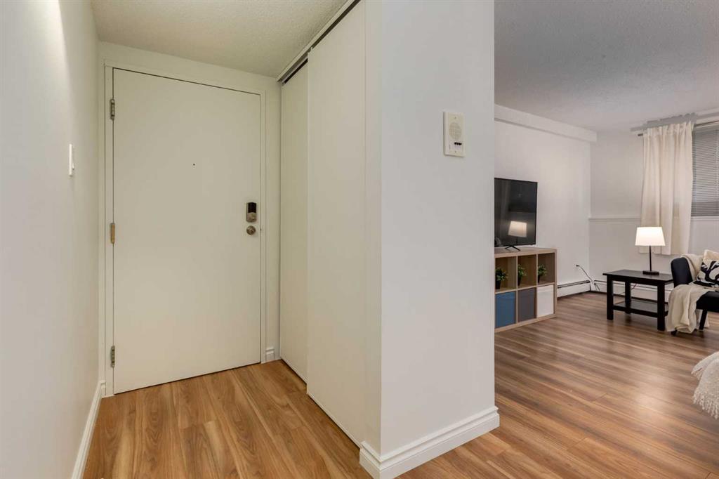 Fourth View of 504, 11620 Elbow Drive SW, Canyon Meadows, Calgary, Alberta, T2W 3L6