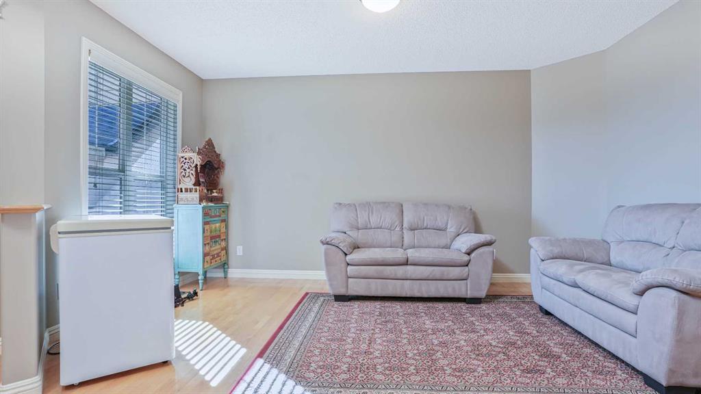 Fifth View of 220 Everwillow Green SW, Evergreen, Calgary, Alberta, T2Y 4V9