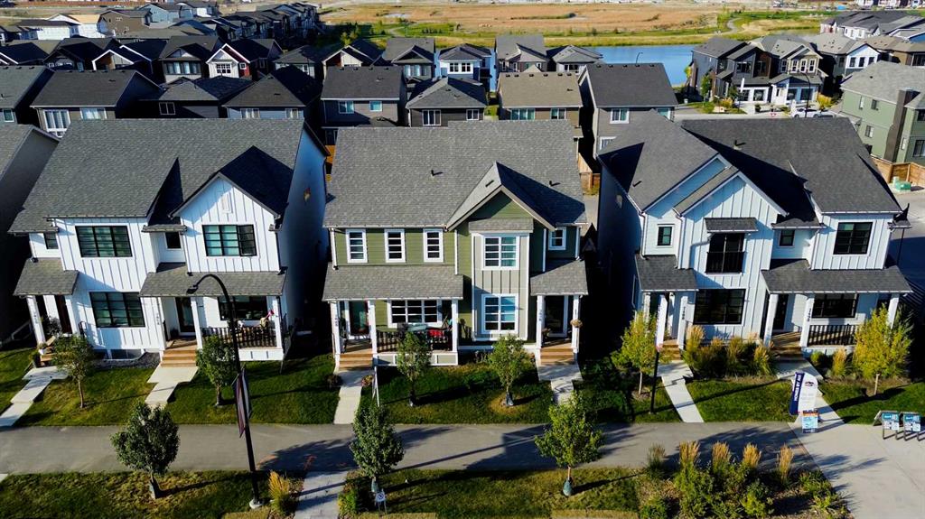 Third View of 7468 202 Avenue SE, Rangeview, Calgary, Alberta, T3S 0E7