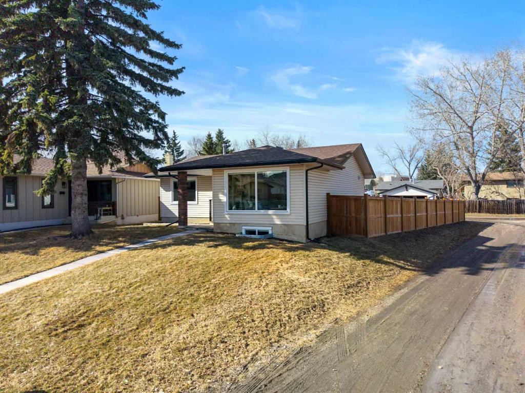 Third View of 16 Midcrest Rise SE, Midnapore, Calgary, Alberta, T2X 1B7