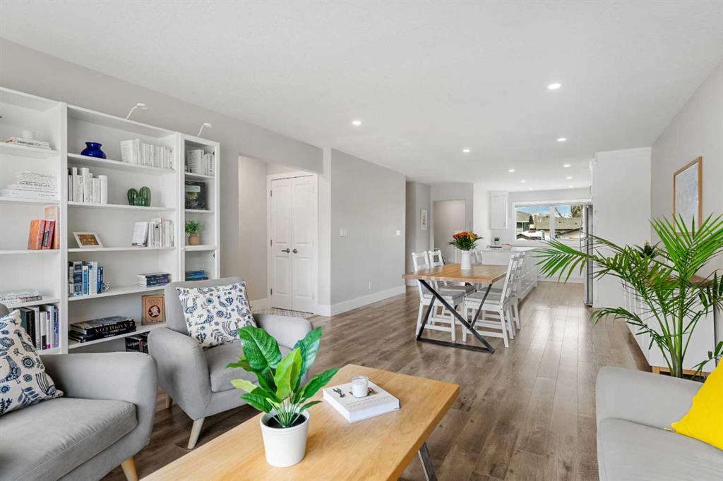 Fifth View of 16 Midcrest Rise SE, Midnapore, Calgary, Alberta, T2X 1B7