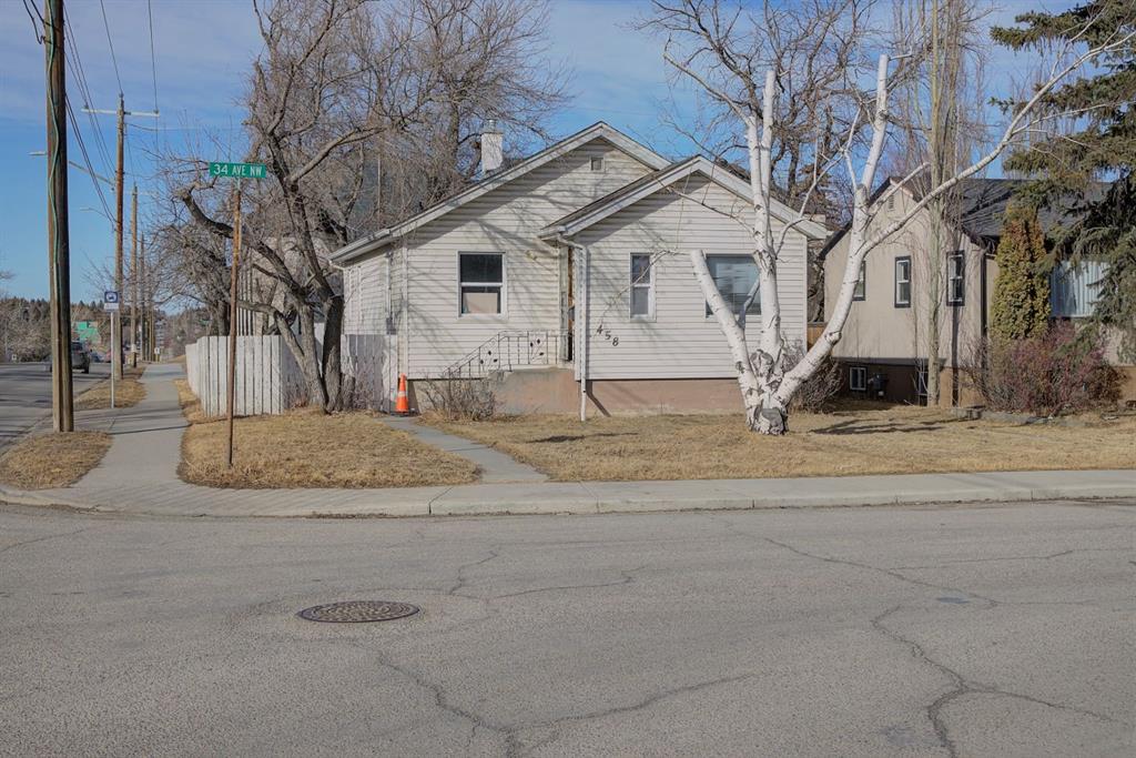 Fourth View of 458 34 Avenue NW, Highland Park, Calgary, Alberta, T2K0B8