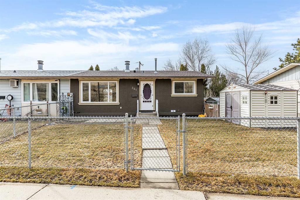 Fourth View of 261 5 Street NW, Riverside, Medicine Hat, Alberta, T1A 7X9