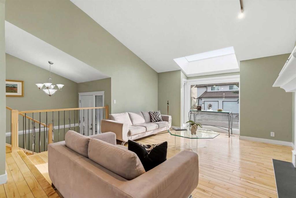 Fourth View of 11219 27 Street SW, Cedarbrae, Calgary, Alberta, T2W 2Z5