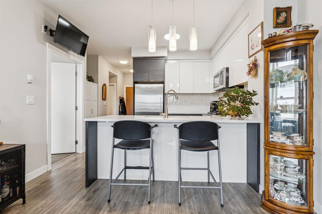 Third View of 1402, 95 Burma Star Road SW, Currie Barracks, Calgary, Alberta, T3E 8A9