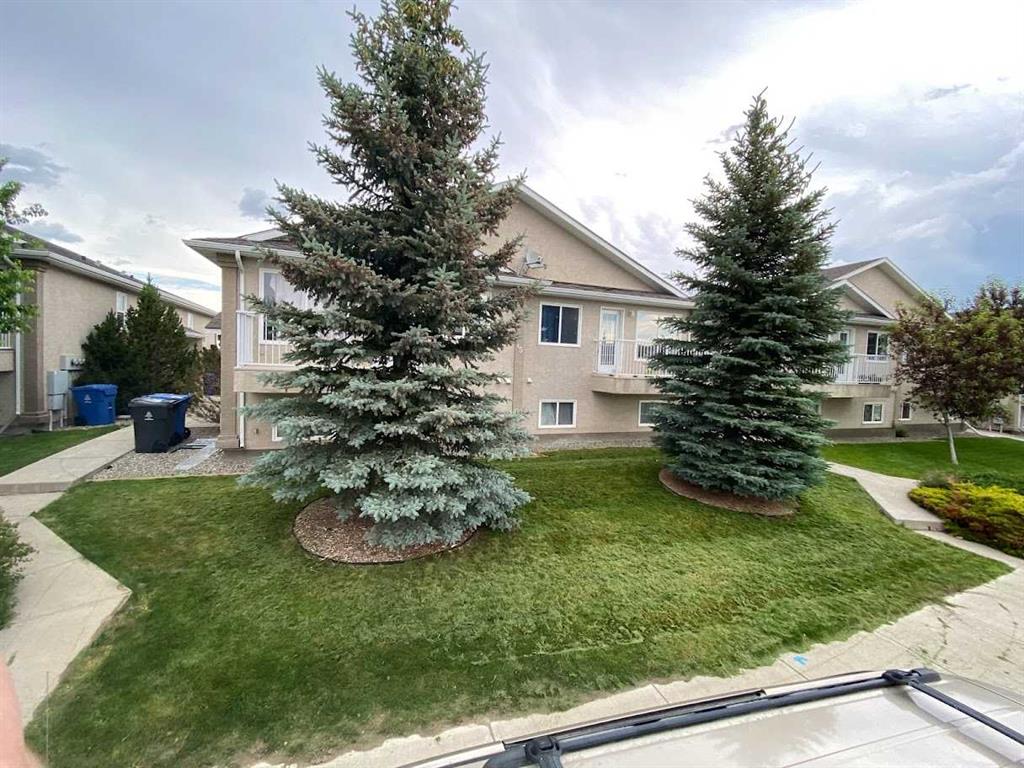3, 15 Highlands Place W, A2294778, Alberta,