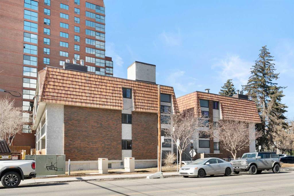 Fourth View of 304, 305 25 Avenue SW, Mission, Calgary, Alberta, T2S 0L3