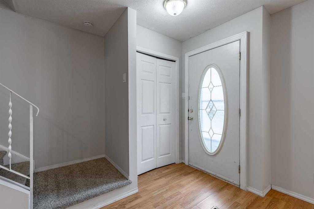 Fifth View of 4, 1601 23 Street N, Winston Churchill, Lethbridge, Alberta, T1H 4M9