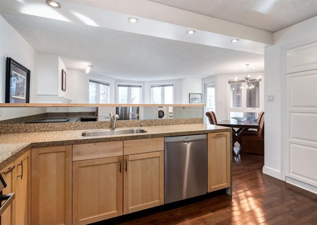 Fifth View of 8402, 400 Eau Claire Avenue SW, Eau Claire, Calgary, Alberta, T2P 4X2