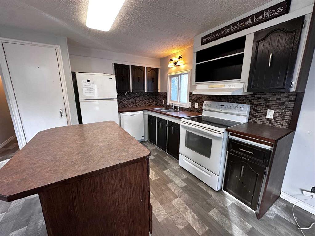 Fifth View of 8, 5103 61 Avenue , NONE, Olds, Alberta, T4H1E6