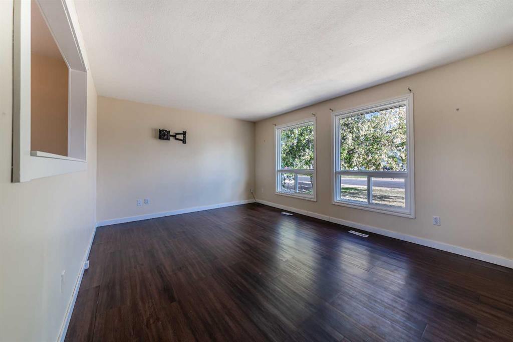 Fifth View of 216 2 Street E, NONE, Lashburn, Saskatchewan, S0M 1H0