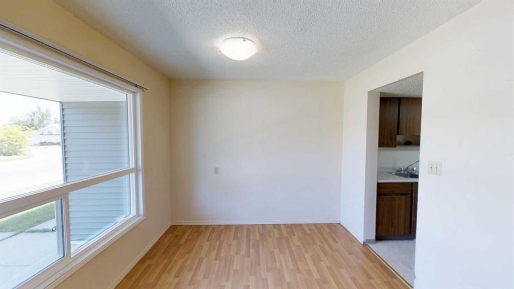 Third View of 122, 9501 72 Avenue , South Patterson Place, Grande Prairie, Alberta, T8V 6A1