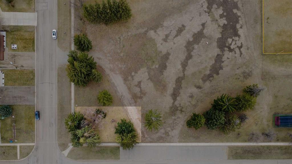 Lot 14 on 200 E  , A2294953, Alberta,