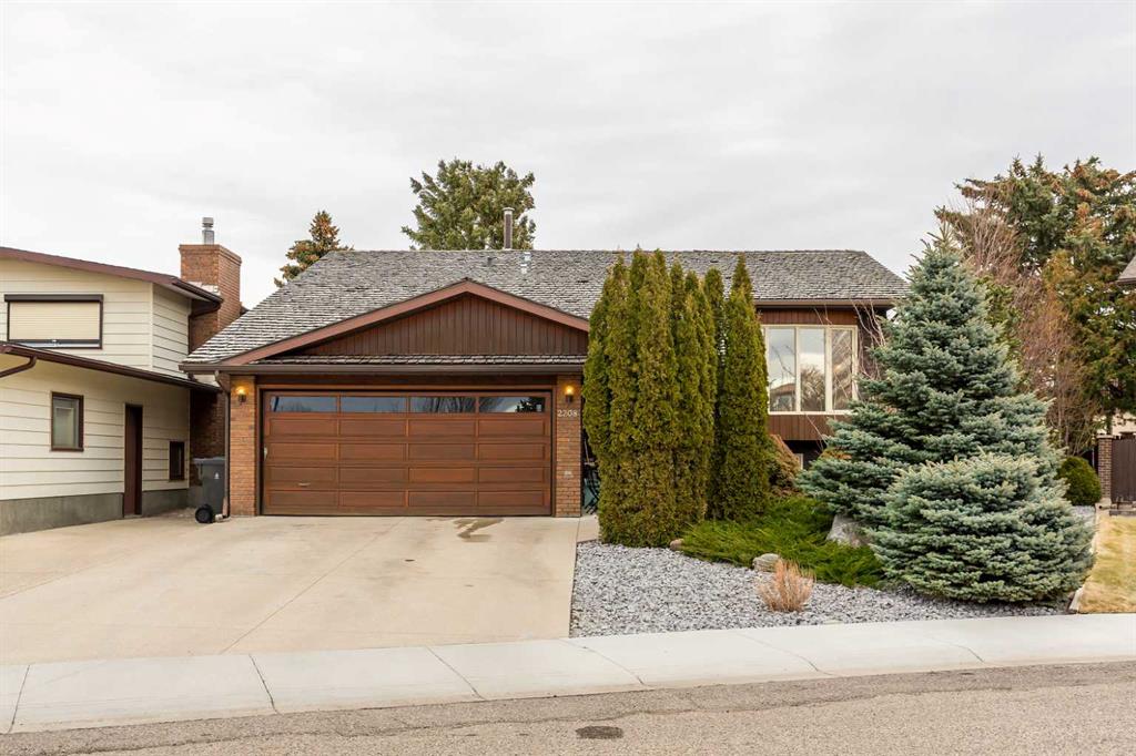 Second View of 2208 27 Avenue S, Tudor Estates, Lethbridge, Alberta, T1K6K4