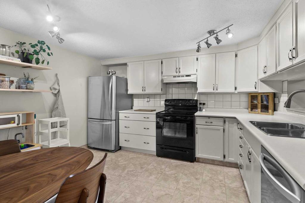 Fourth View of 505, 3131 63 Avenue SW, Lakeview, Calgary, Alberta, T3E 6N4