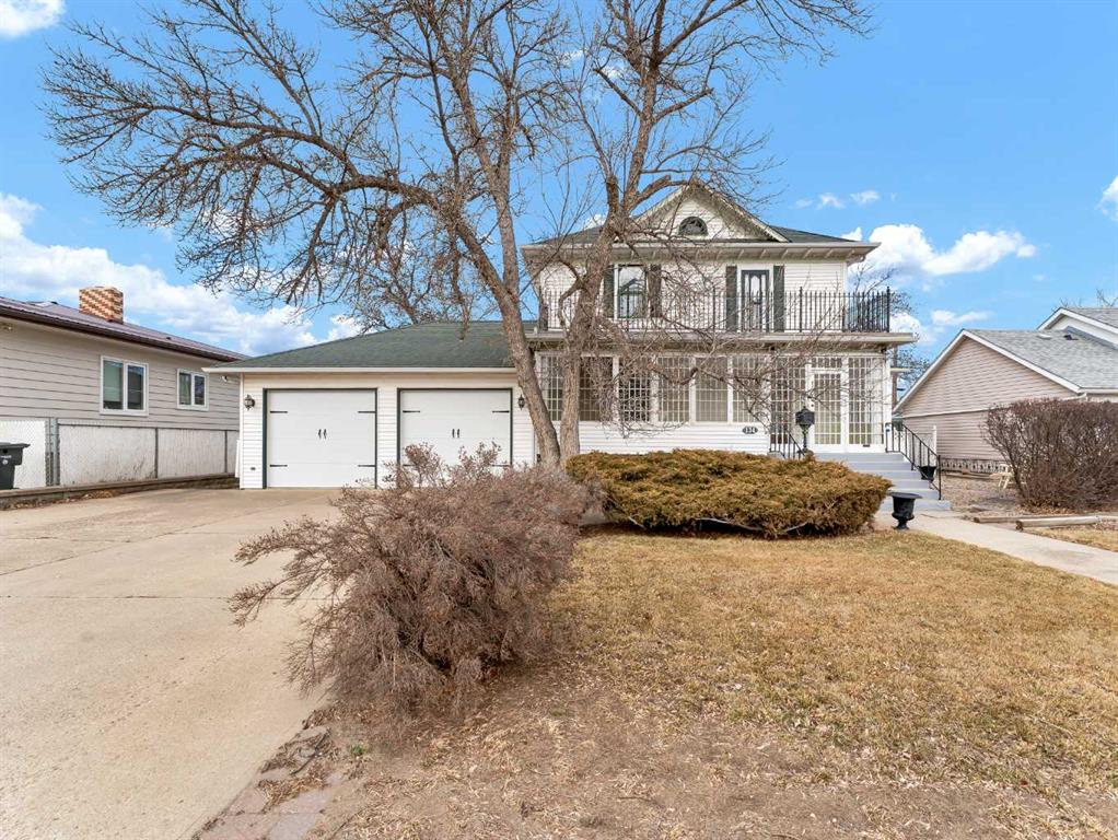 Second View of 134 3 Street SW, SW Hill, Medicine Hat, Alberta, T1A4C3