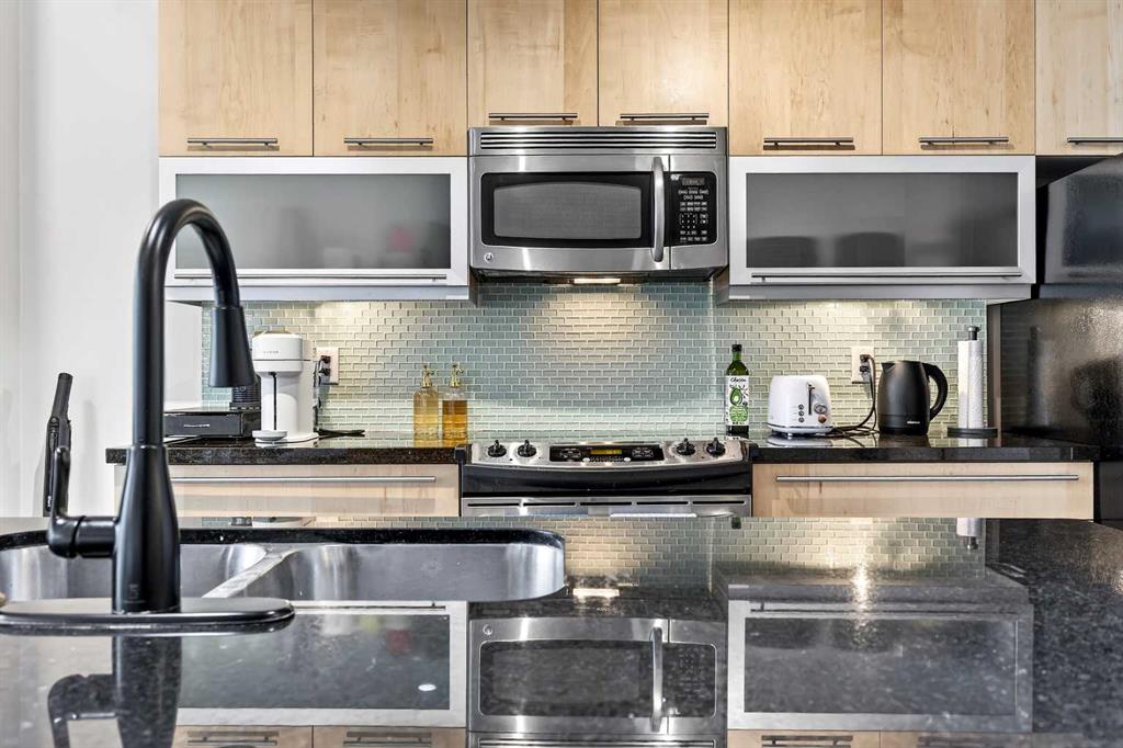 Fifth View of 302, 215 13 Avenue SW, Beltline, Calgary, Alberta, T2R0V6