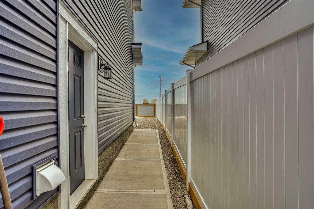 Fifth View of 58 RANCHERS View , Air Ranch, Okotoks, Alberta, T1S 5R6