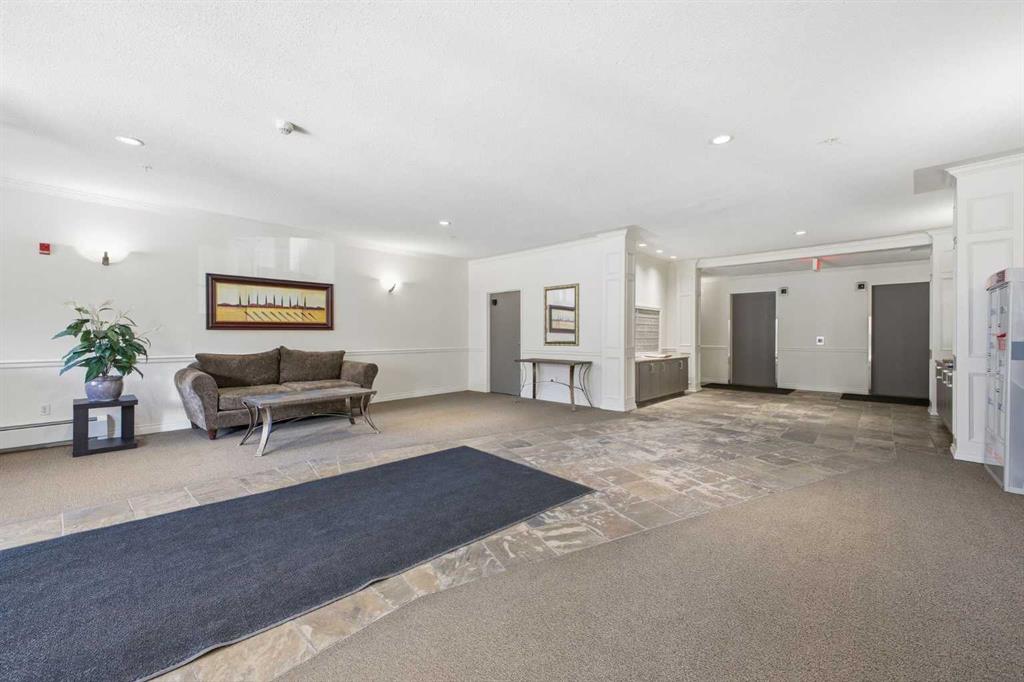 Fifth View of 205, 838 19 Avenue SW, Lower Mount Royal, Calgary, Alberta, T2T 6H2