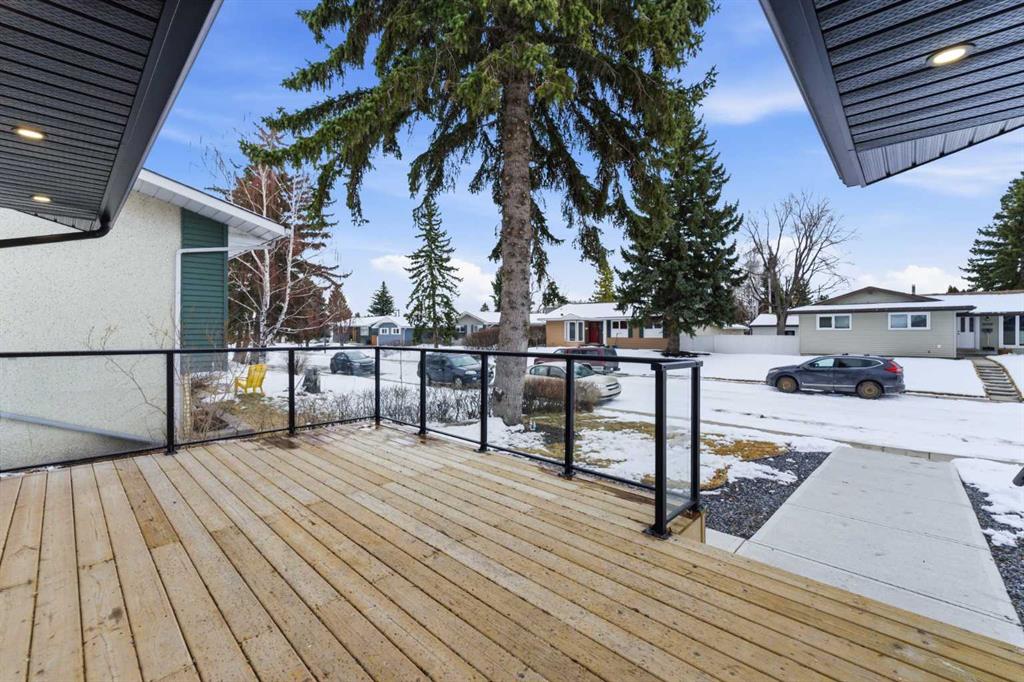 Fourth View of 10327 Wapiti Drive SE, Willow Park, Calgary, Alberta, T2J1J3