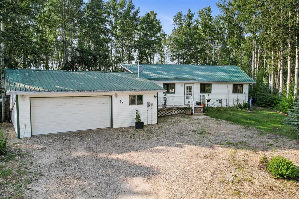 51 Lightning Bay  , A2295212, Alberta,