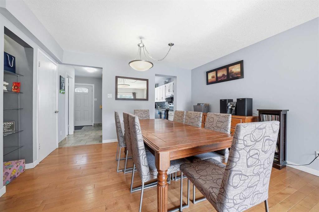 Fifth View of 28, 210 86 Avenue SE, Acadia, Calgary, Alberta, T2H1N6