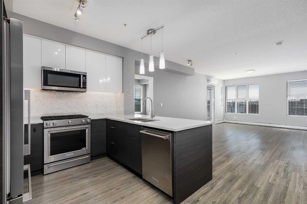 Fifth View of 1315, 95 Burma Star Road SW, Currie Barracks, Calgary, Alberta, T3E 8A9