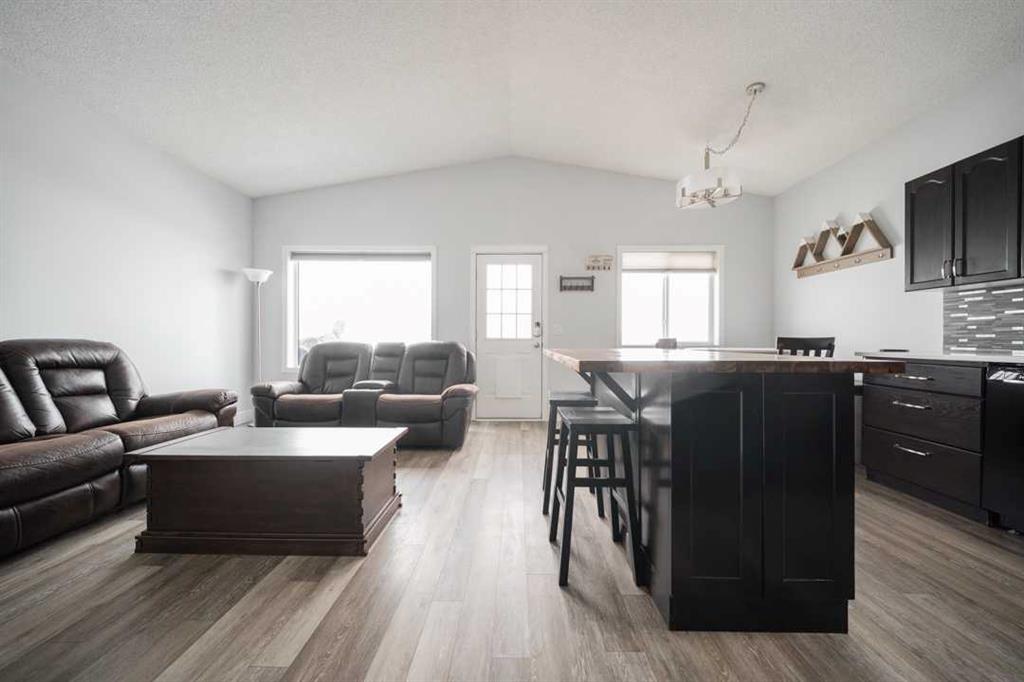 Fifth View of 433 Diefenbaker Drive , Timberlea, Fort McMurray, Alberta, T9K2K4