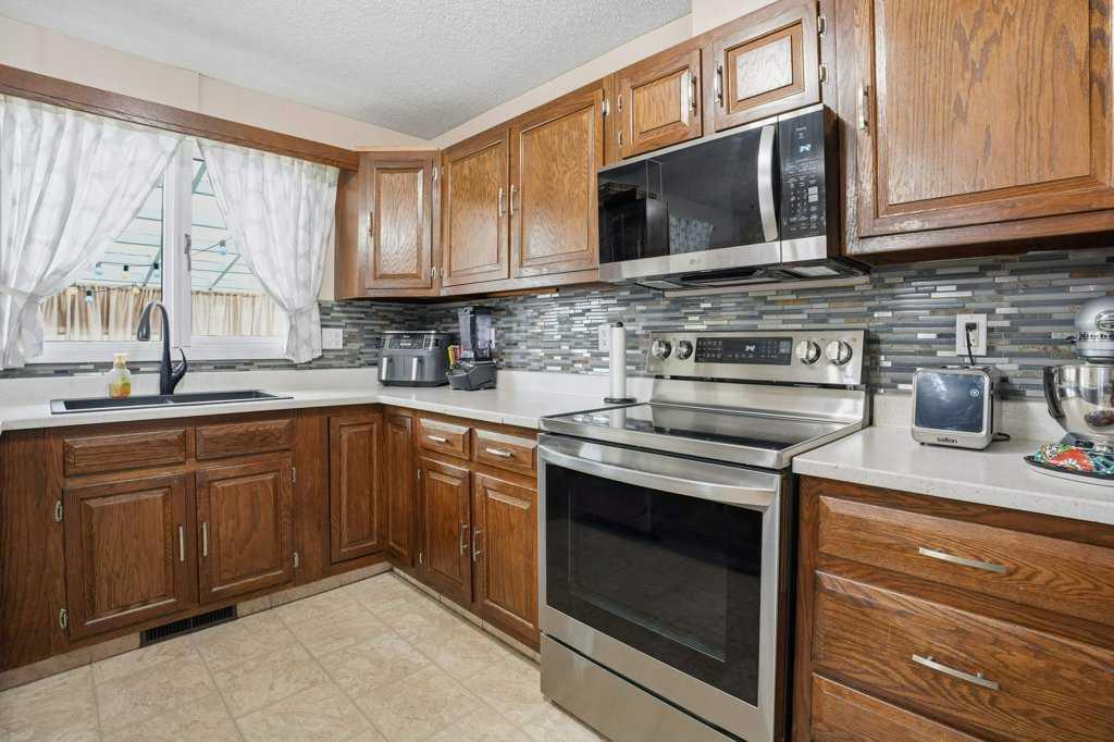 Fifth View of 5119 51 Street , Legal, Legal, Alberta, T0G 1L0