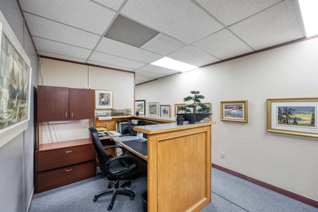 Fourth View of 2003 14 Street NW, Capitol Hill, Calgary, Alberta, T2M 3N4