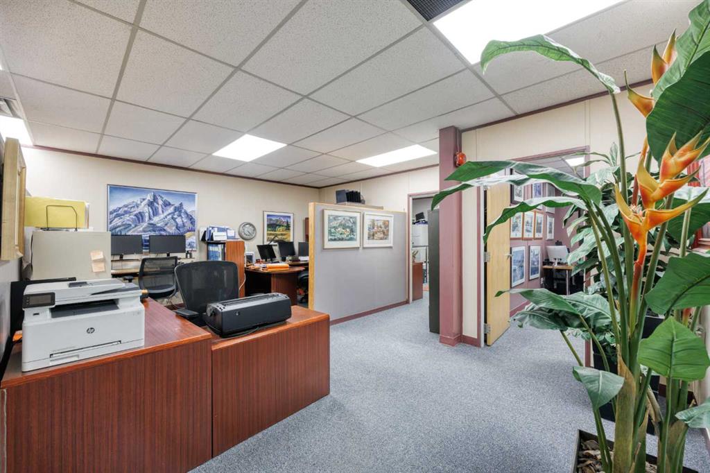 Fifth View of 2003 14 Street NW, Capitol Hill, Calgary, Alberta, T2M 3N4