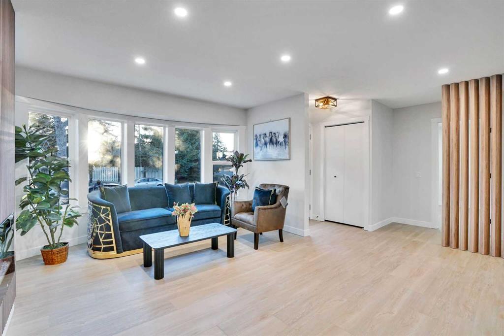 Fifth View of 12112 Canfield Road SW, Canyon Meadows, Calgary, Alberta, T2W 1V2