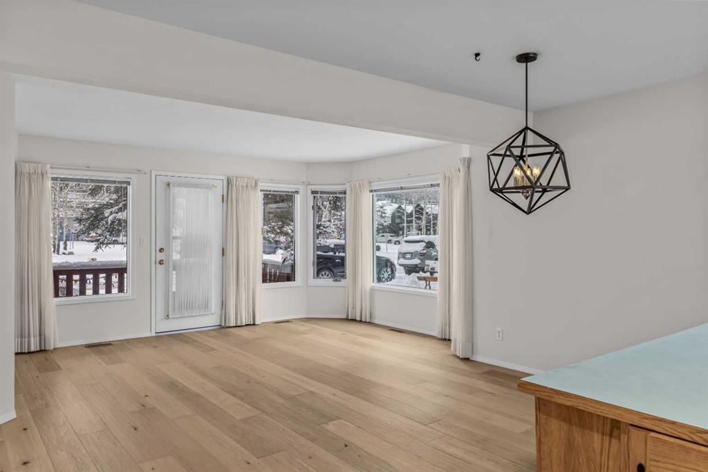 Fourth View of 3, 717 7th Street E, South Canmore, Canmore, Alberta, T1W 2C3