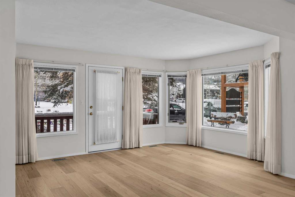 Fifth View of 3, 717 7th Street E, South Canmore, Canmore, Alberta, T1W 2C3