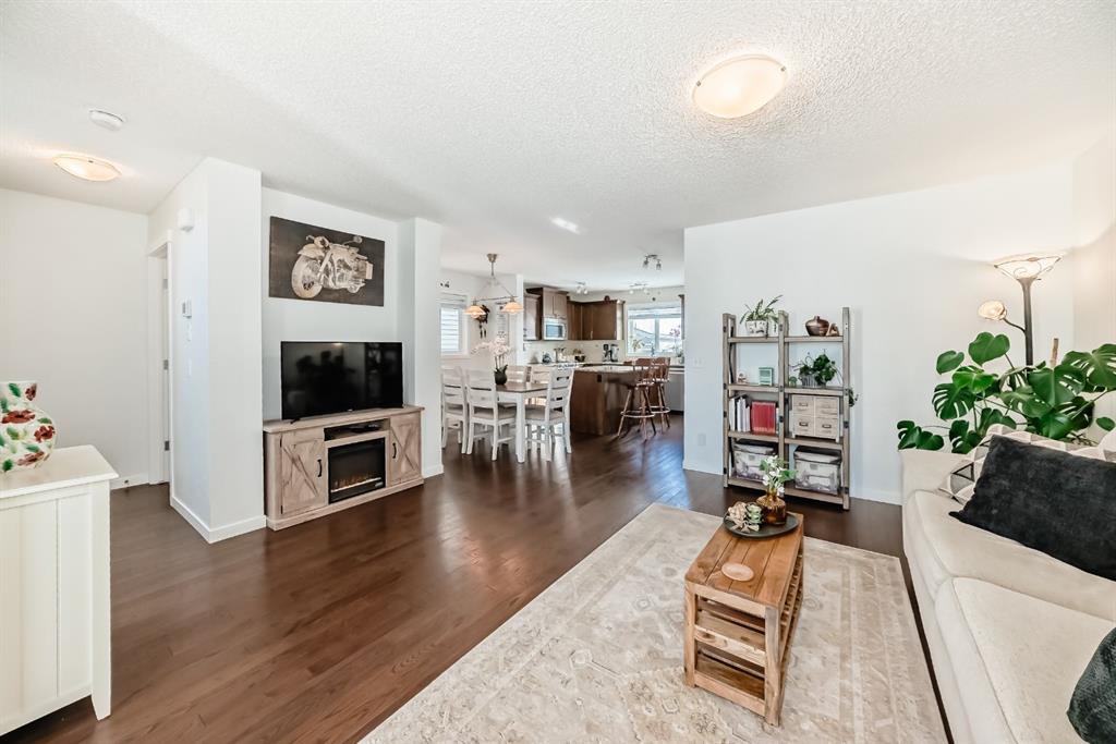 Fifth View of 304 Willow Street , The Willows, Cochrane, Alberta, T4C 0Y9