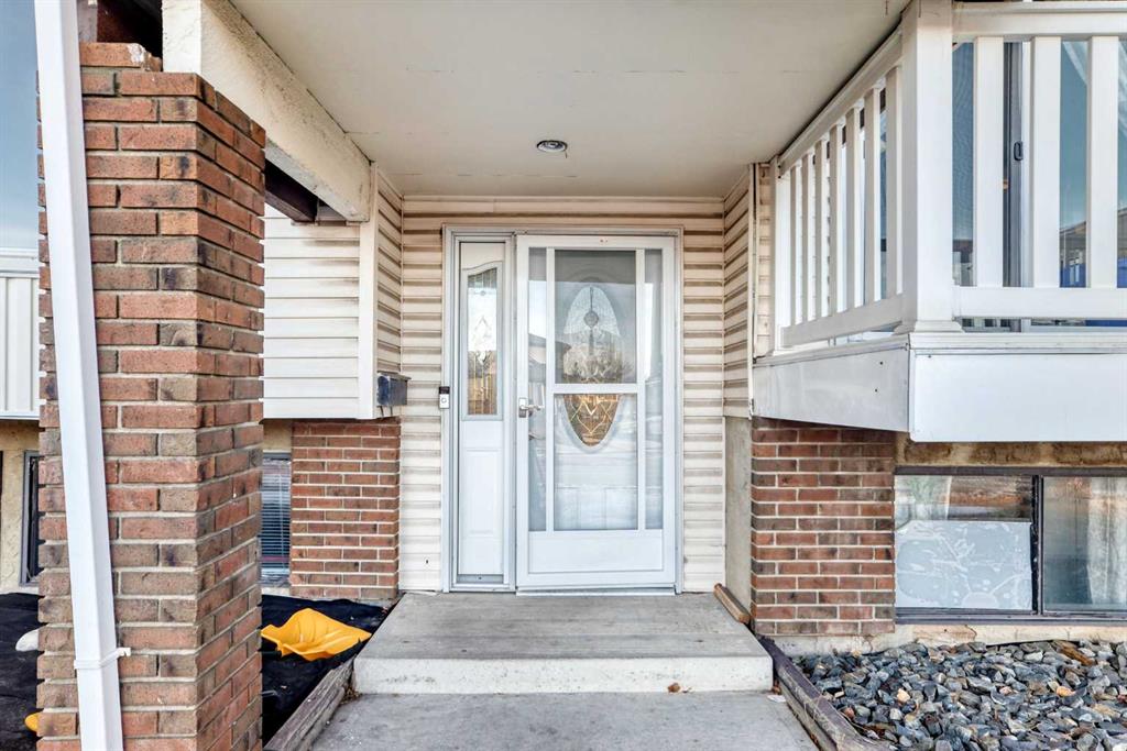 Fifth View of 7160 Temple Drive NE, Temple, Calgary, Alberta, T1Y 4E7