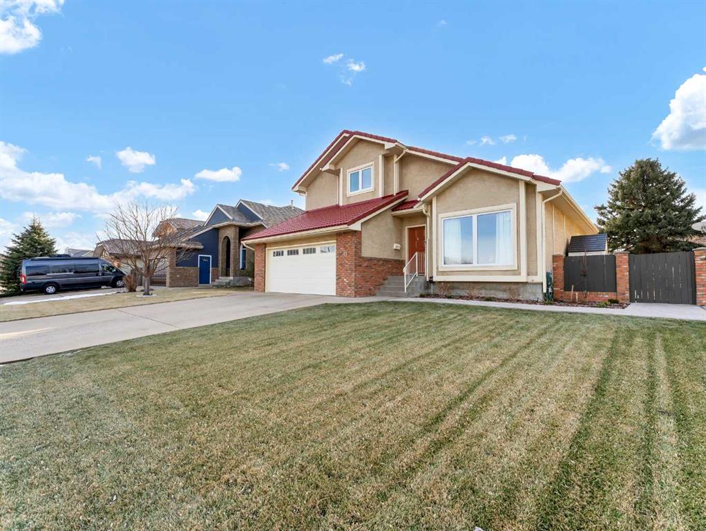 Second View of 11 Taylor Crescent SE, Ross Glen, Medicine Hat, Alberta, T1B3X5