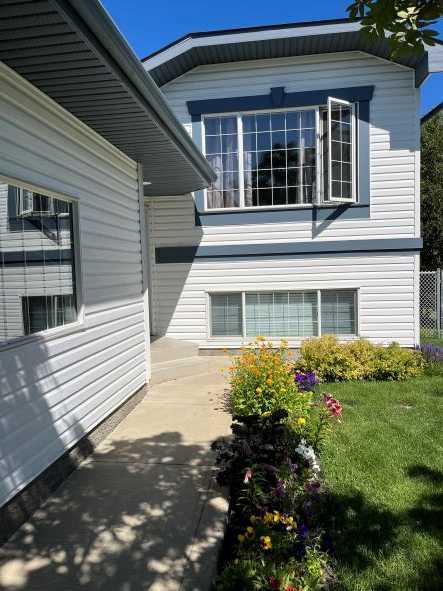 Third View of 58 Linn Close , Lonsdale, Red Deer, Alberta, T4R2T5