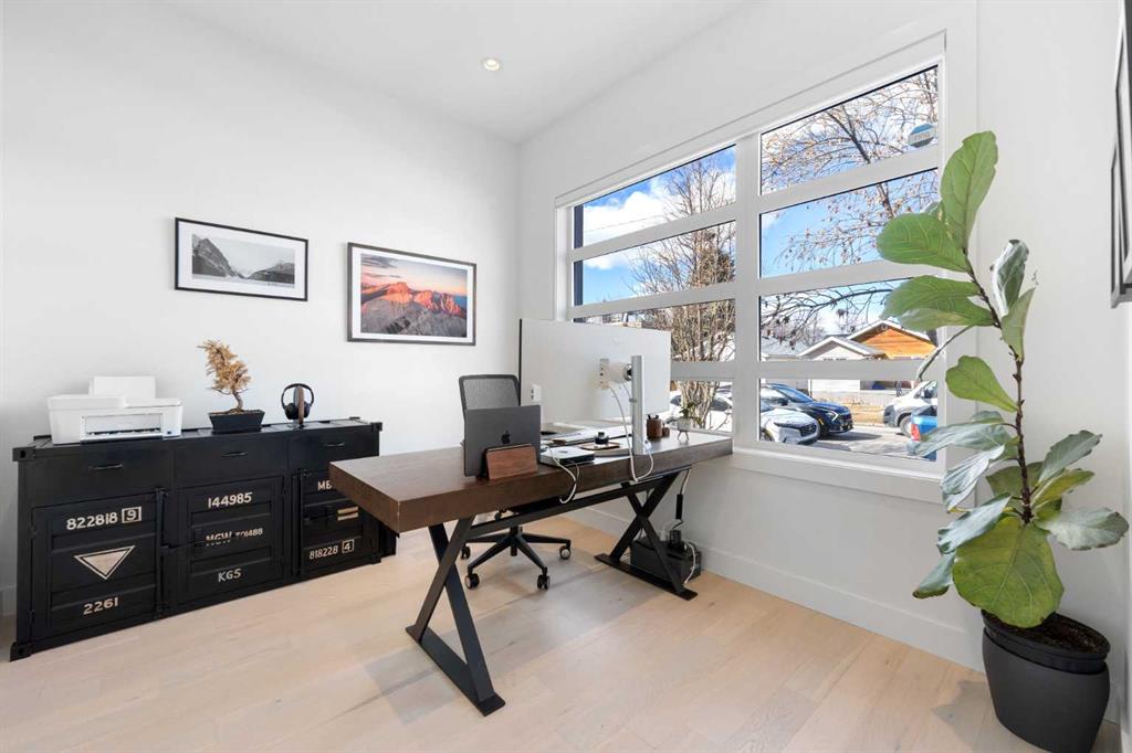 Third View of 231 12 Avenue NE, Crescent Heights, Calgary, Alberta, T2E 1A3