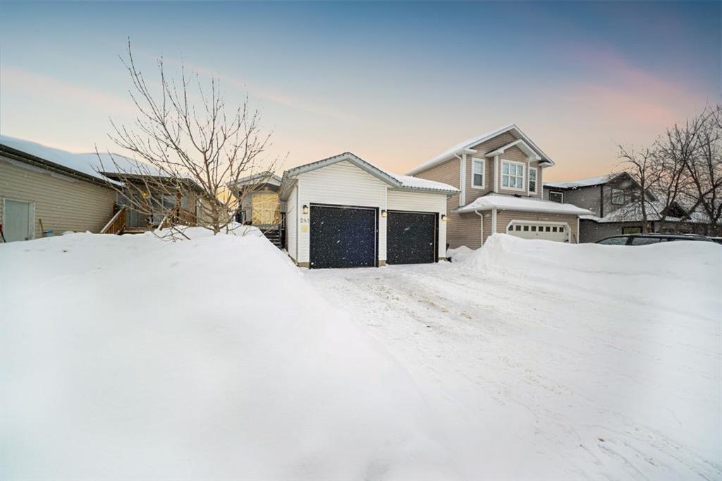 241 Crown Creek Lane , A2295792, Alberta,
