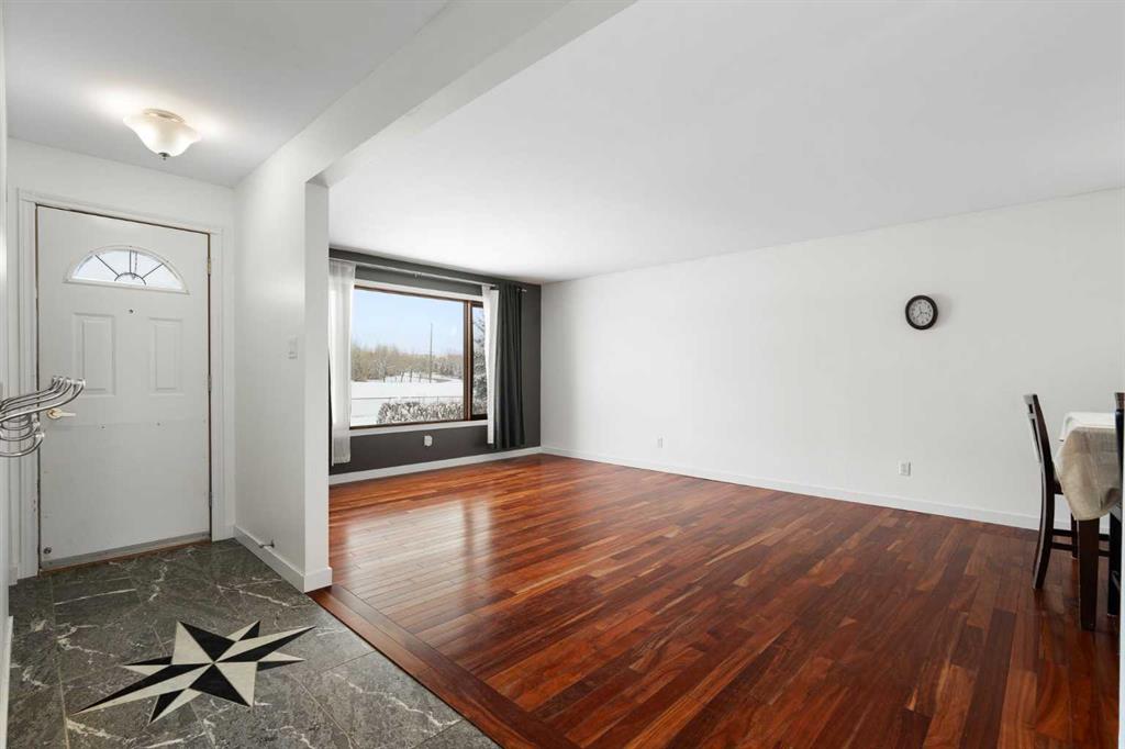 Third View of 232 Silverview Way NW, Silver Springs, Calgary, Alberta, T3B 3K3