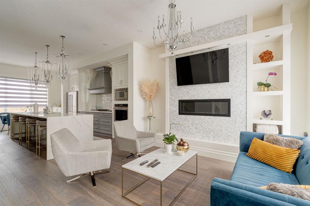 Third View of 2105 17 Street , Capitol Hill, Calgary, Alberta, T2M5C9